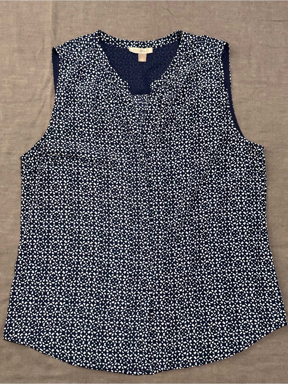 Roz & Ali Navy Blue/White Sleeveless Top